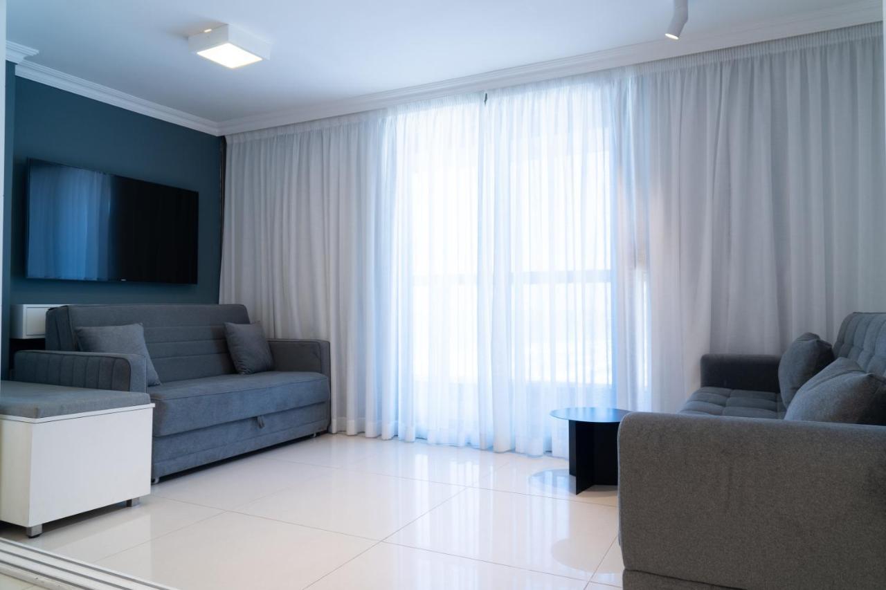 Beachfront Boutique Apartment Herzelia Eksteriør billede