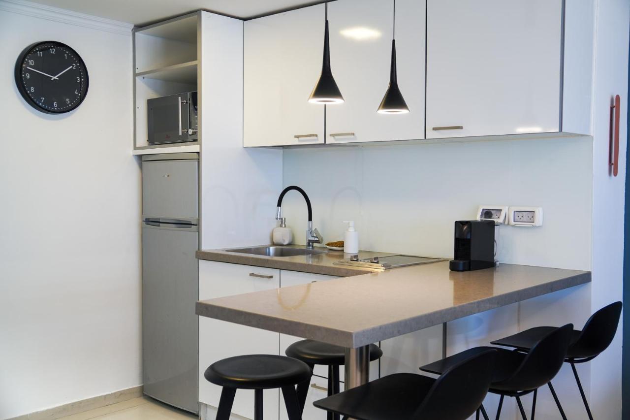 Beachfront Boutique Apartment Herzelia Eksteriør billede